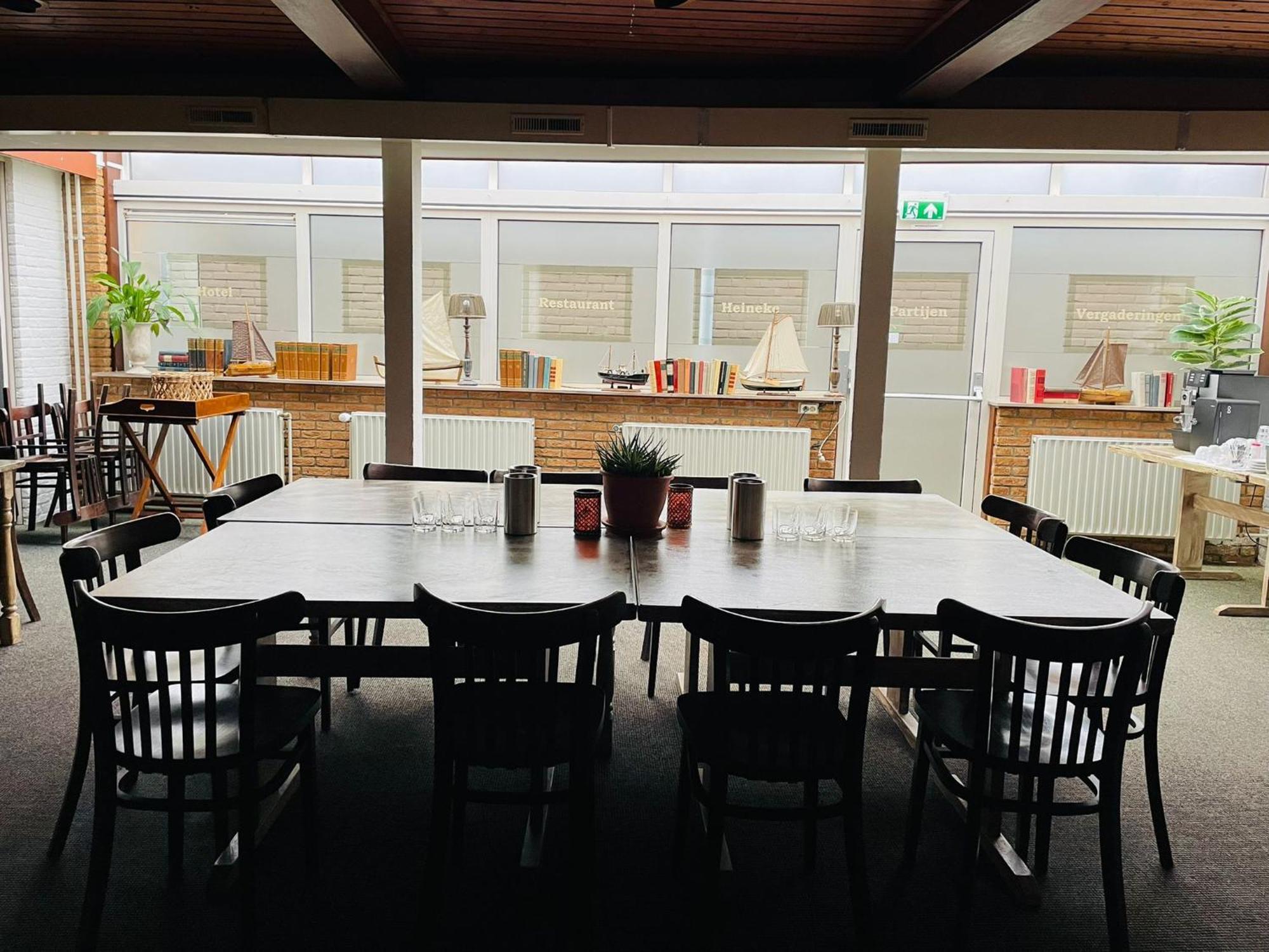 Hotel Cafe Restaurant Heineke Loosdrecht Exteriér fotografie